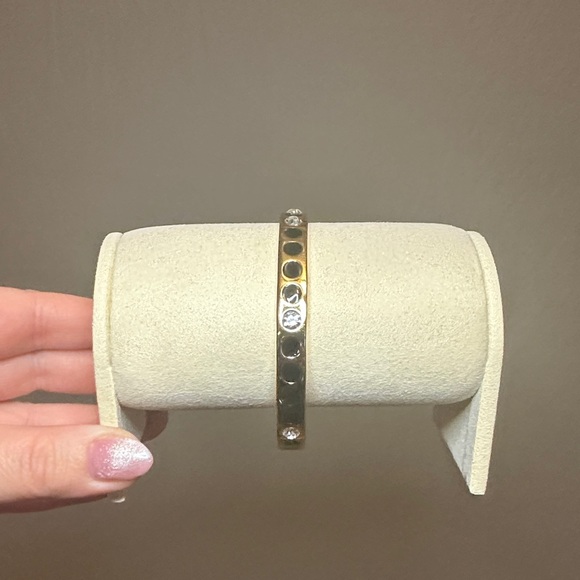 EUC - Kate Spade New York Black Spot The Spade Bangle - Picture 5 of 11